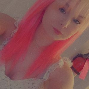 Meet your Posher, Ember